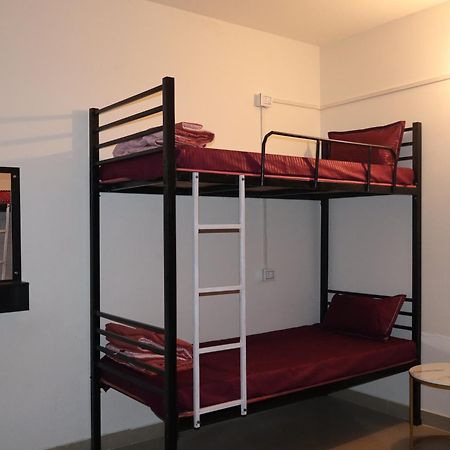 Nomad'S Nest Backpackers Hostel Γουβαχάτι Εξωτερικό φωτογραφία