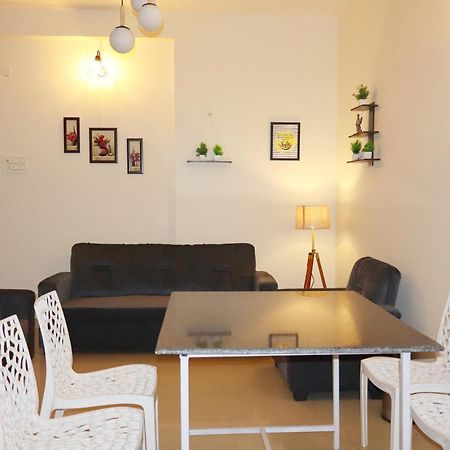 Nomad'S Nest Backpackers Hostel Γουβαχάτι Εξωτερικό φωτογραφία
