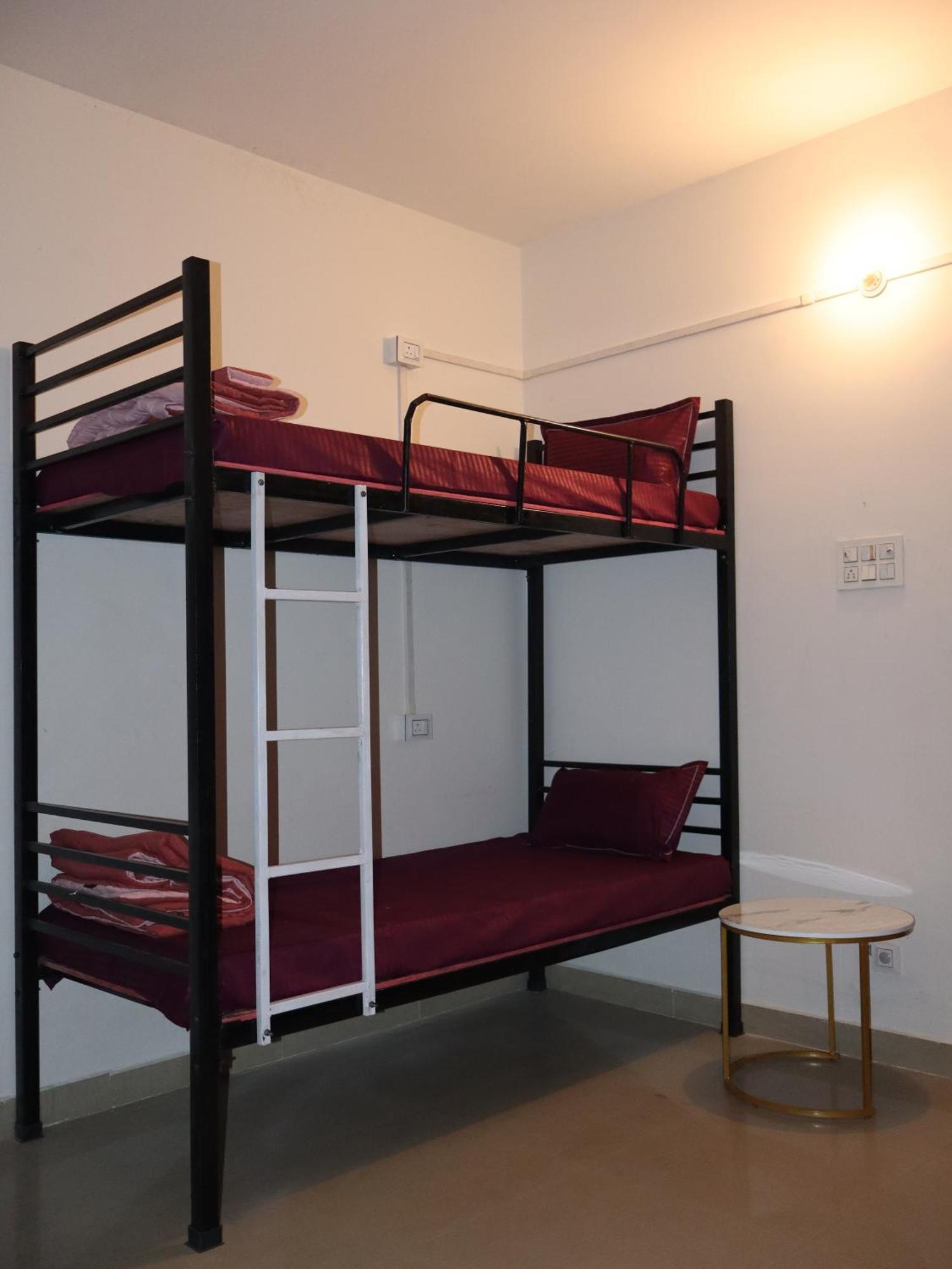 Nomad'S Nest Backpackers Hostel Γουβαχάτι Εξωτερικό φωτογραφία