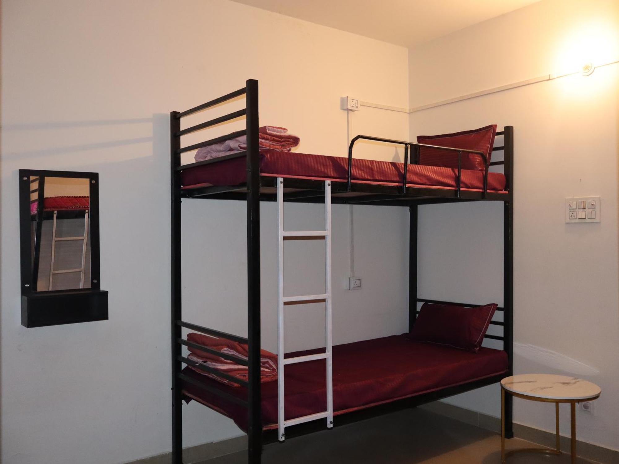 Nomad'S Nest Backpackers Hostel Γουβαχάτι Εξωτερικό φωτογραφία
