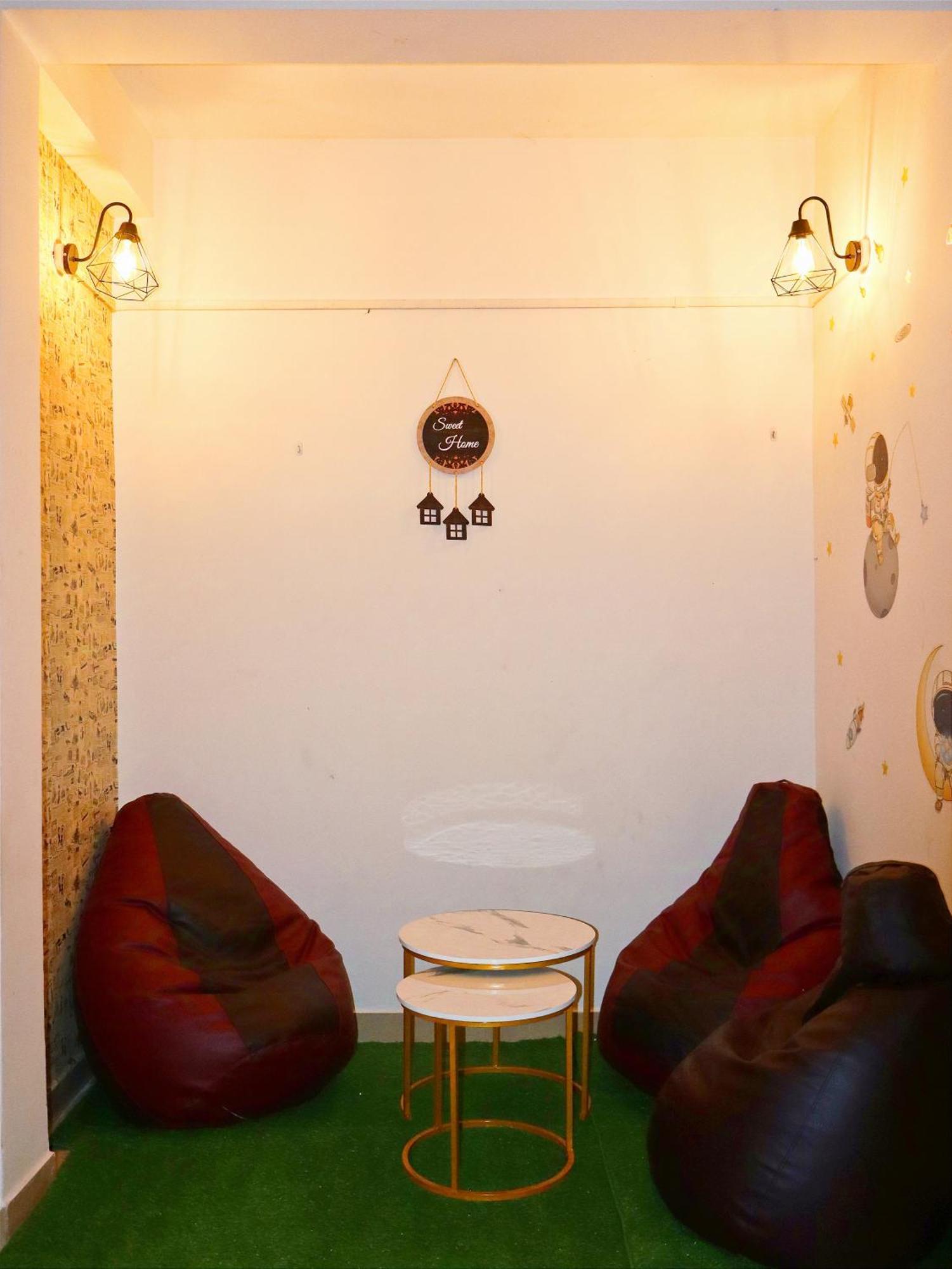 Nomad'S Nest Backpackers Hostel Γουβαχάτι Εξωτερικό φωτογραφία